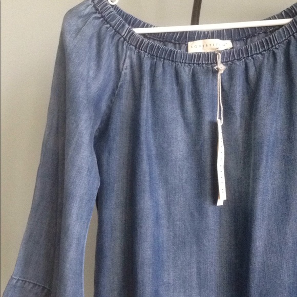 NWT LOVE STITCH
OFF SHOULDER TOP - Picture 3 of 4